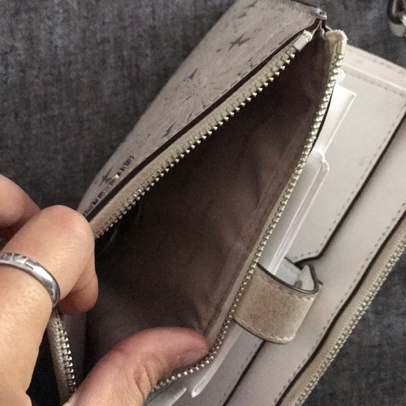 Michael Kors wallet/wristlet - Picture 4 of 6